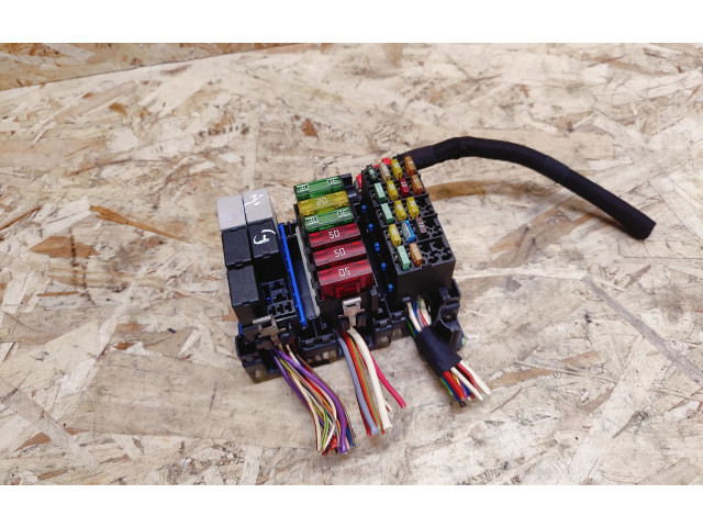 Блок предохранителей Maserati Quattroporte