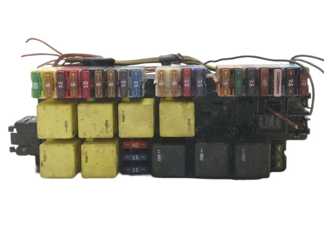 Pojistková skříňka Řídící jednotka BSM A2305450832 Mercedes-Benz SLK R170 2004