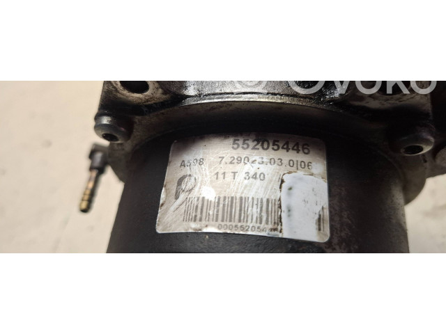 Вакуумный насос    55205446, 000552054   Opel Insignia A