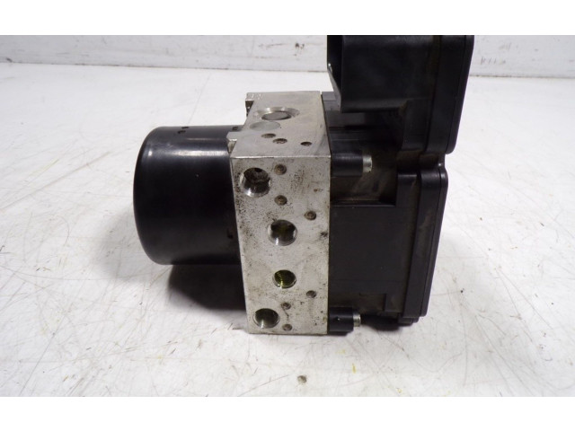 Блок АБС 30793527, 27040834134313   Volvo  C30  2010 - 2013 года