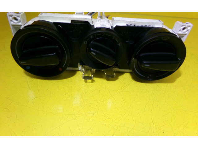 Блок управления климат-контролем 1J0820045E   Skoda Octavia Mk1 (1U)