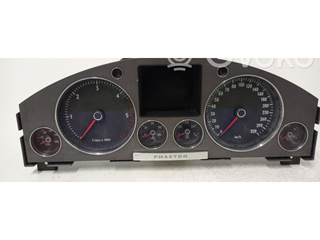 Панель приборов 3D0920881H   Volkswagen Phaeton       