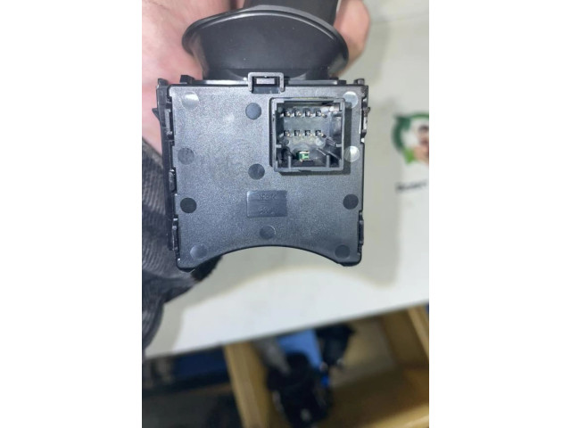 Ручка стеклоочистителей 20964885 Opel Meriva B