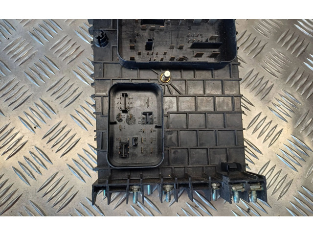 Блок предохранителей 1K0937124H Audi A3 S3 A3 Sportback 8P