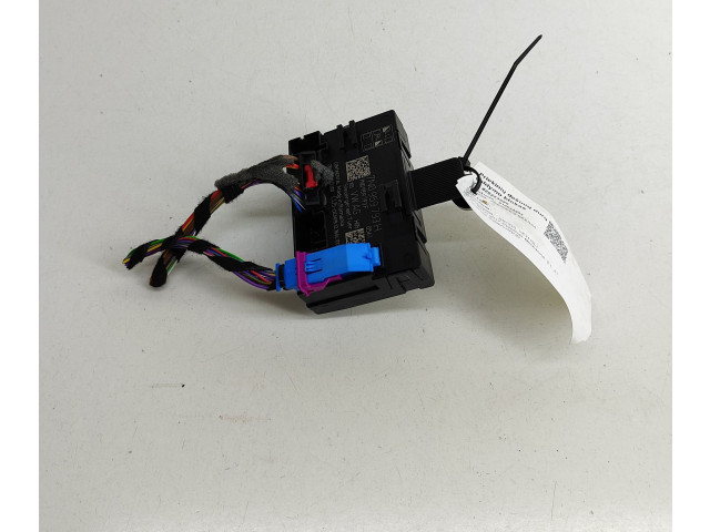 Блок управления дверью 7N0959793H, 7N0959793F Skoda Yeti (5L)