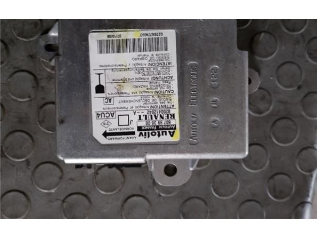 Блок подушек безопасности 8200412042A, 607993600   Renault Scenic II -  Grand scenic II