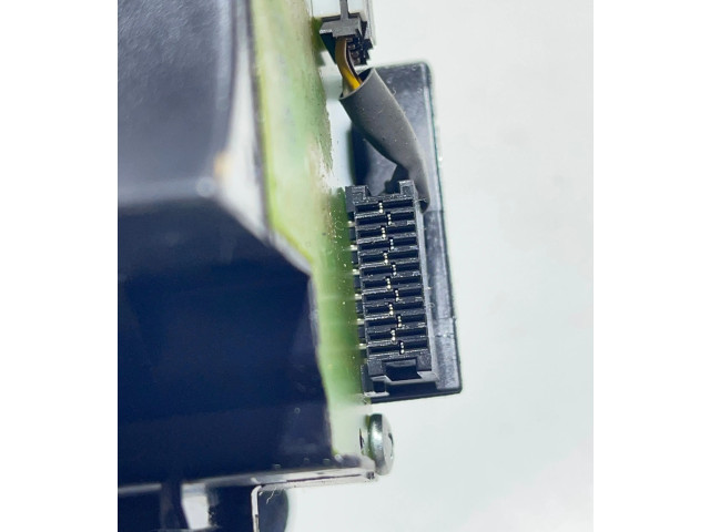 Ручка стеклоочистителей    Volvo C30