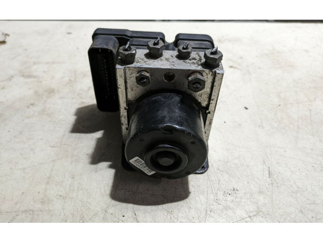 Блок АБС 8V512M110AD Ford Fiesta 2009 - 2012 года