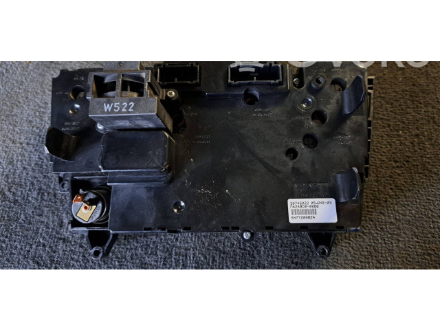 Блок управления климат-контролем 30746022, M424BD00066 Volvo XC90