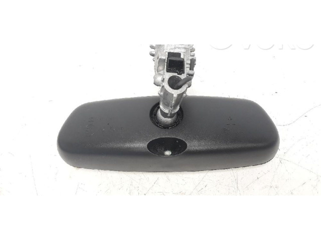Зеркало заднего вида (в салоне)