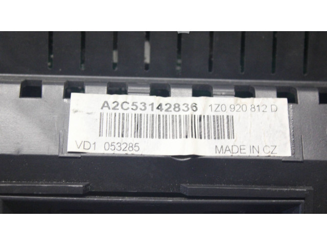 Панель приборов 1Z0920812D Skoda Octavia Mk2 (1Z)