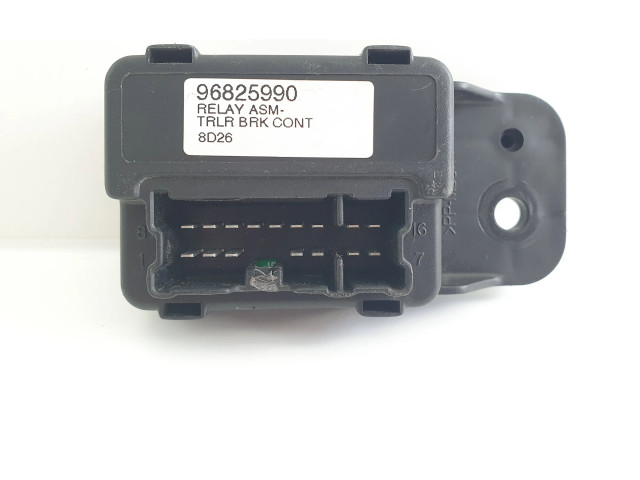 Блок управления 96825990 Chevrolet Captiva