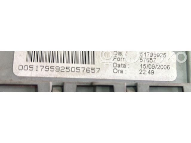 Pojistková skříňka 350A2000 Lancia Musa 2009