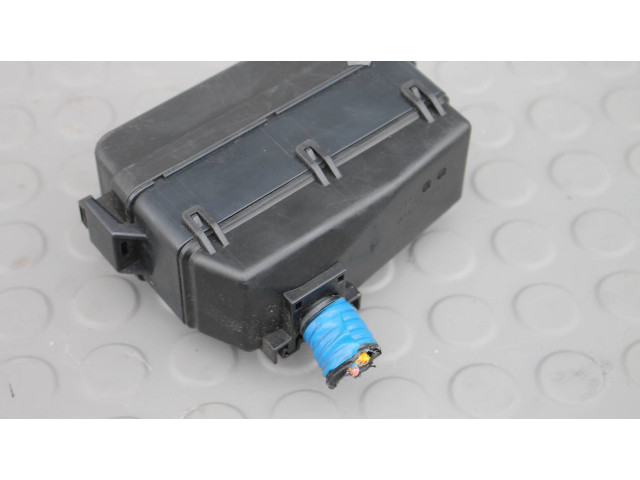 Блок предохранителей  SKRZYNKA-MALA-PP   Honda HR-V    