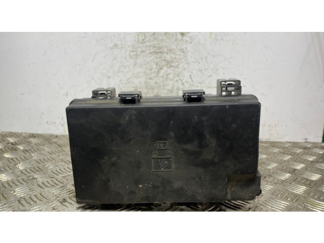 Блок предохранителей  P68194607AD   Jeep Grand Cherokee    