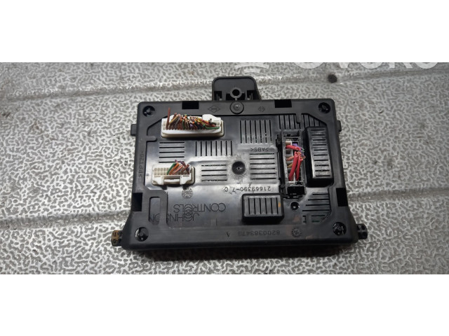 Блок комфорта Renault Clio III