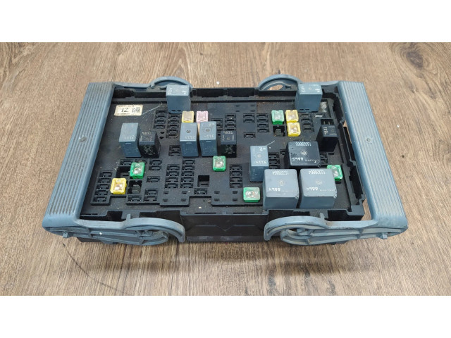 Pojistková skříňka Chevrolet Silverado 2010