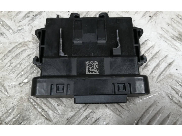 Блок управления двигателем Блок управления 284Y66LA7B, F005V03220 Dacia Sandero III