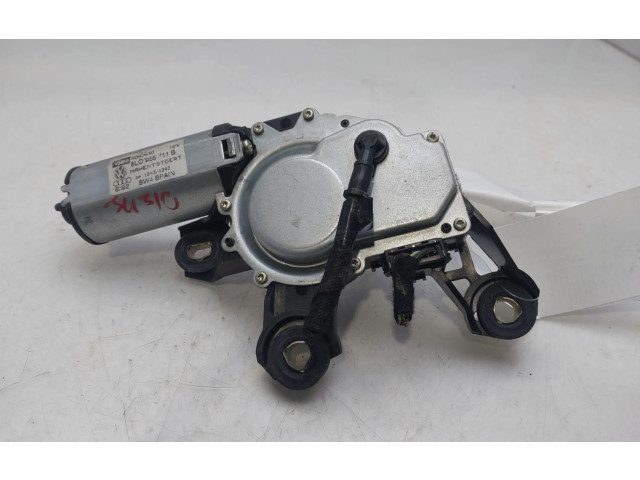 Моторчик заднего дворника 8L0955711B    Audi A3 S3 8L