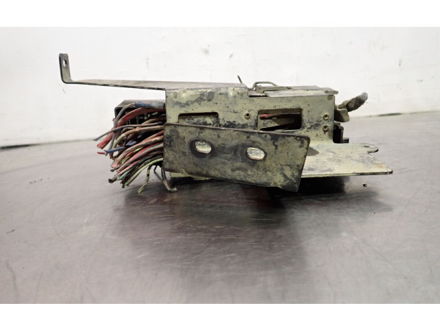 Блок предохранителей Jeep Grand Cherokee