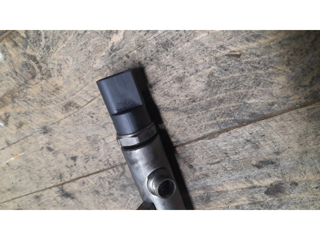 Vstřikovací lišta A6400701295, 10055697 Mercedes-Benz A W169 pro naftový motor 2.0