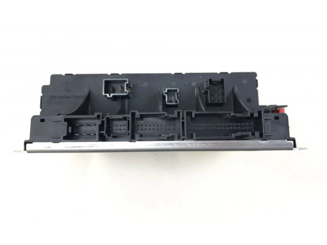 Блок предохранителей  05045117, A2305454632   Mercedes-Benz SL R230    