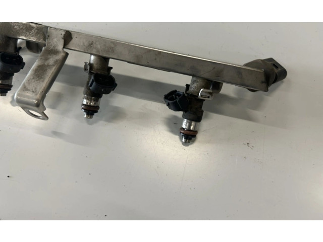 Топливная рампа 03C133317A, 03C133317A   Volkswagen PASSAT B6   для двигателя CDGA