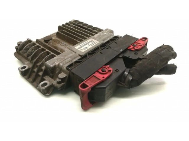 Блок управления двигателя 39104-4X910, 28073401 KIA Carnival