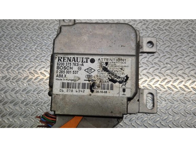 Блок подушек безопасности 0285001537, 8200375763   Renault Clio III
