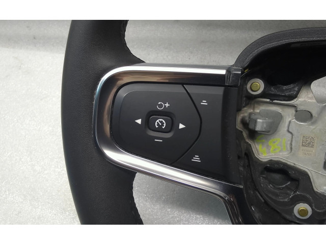 Руль Volvo XC40 - года 31690983, 3Z34353343A