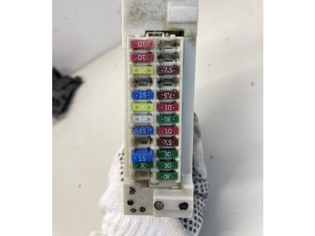 Pojistková skříňka 8273030L30, 8273030L30B Lexus GS 250 350 300H 450H 2014