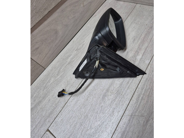 Зеркало электрическое        Skoda Fabia Mk3 (NJ)  2015 - 2021 года   