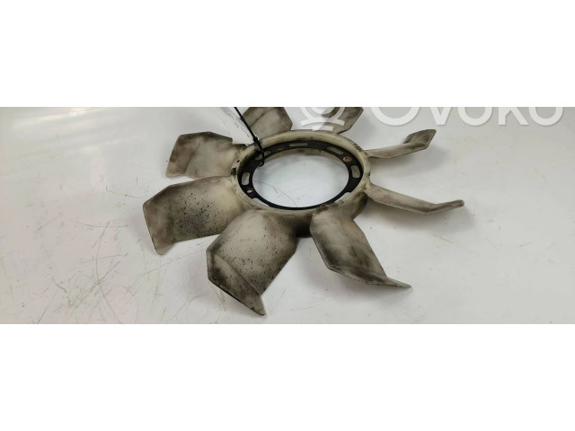 Вентилятор радиатора         Mitsubishi Pajero 