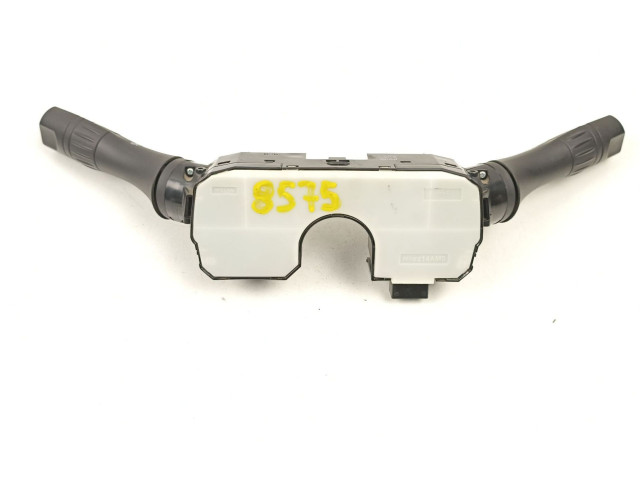 Ручка стеклоочистителей 255604KH1A Nissan Navara D23