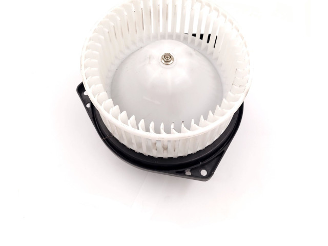 Вентилятор печки Mitsubishi L200