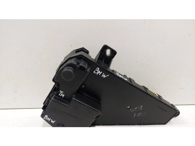 Pojistková skříňka 6906603 BMW 5 E60 E61 2005