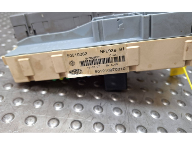 Блок предохранителей 50510082   Alfa Romeo  159   -  года