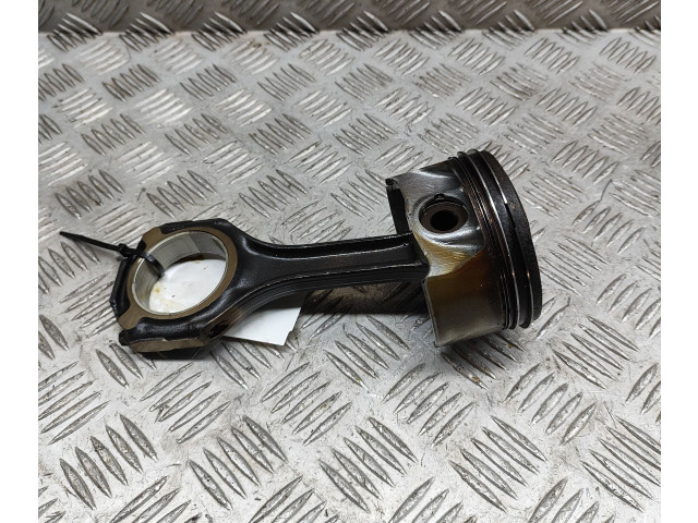 Píst A2780301117, A2780300520 Mercedes-Benz CLS C218 X218 M 278.922