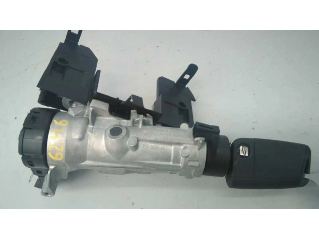 Считывающее устройство карточки зажигания