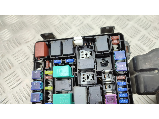 Блок предохранителей Honda FR-V