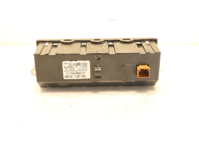 Дисплей       Peugeot 301