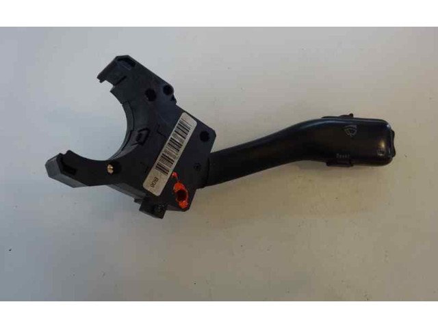 Ручка стеклоочистителей    Volkswagen Passat Alltrack