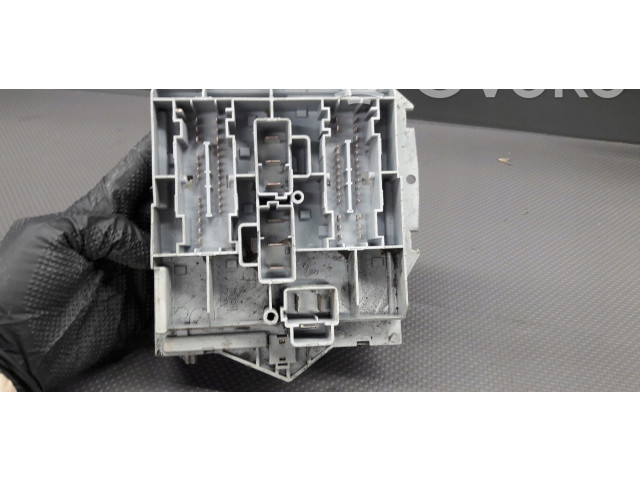 Блок предохранителей 51739425 Fiat Idea