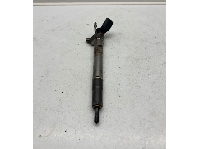 Форсунка 338002U000    KIA Ceed  D4FE 