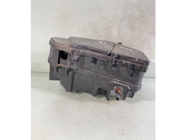 Pojistková skříňka 7l0937576b Audi Q7 4L 2007