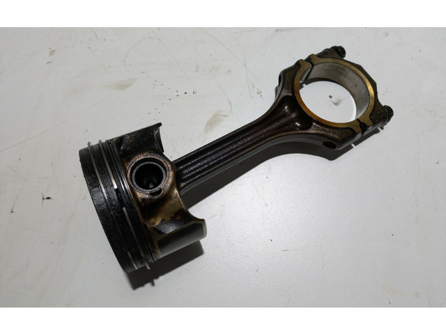 Поршень с шатуном 03C107065AP001 Volkswagen Golf VI