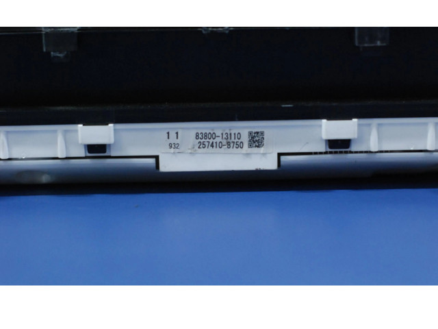 Блок предохранителей 8380013110, 8380013110   Toyota Corolla Verso E121    