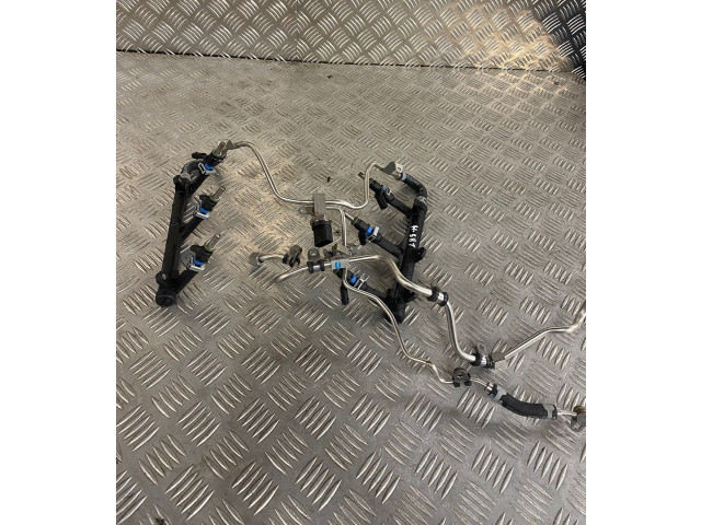 Vstřikovací lišta 06E133682C   Audi A8 S8 D4 4H    CREC 