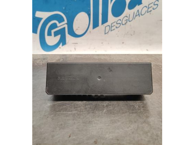   Pojistková skříňka A0005400172, A0005400172   Mercedes-Benz C W202 1997