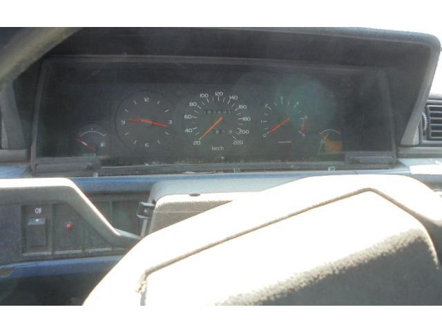 Přístrojová deska Volvo 740 1988